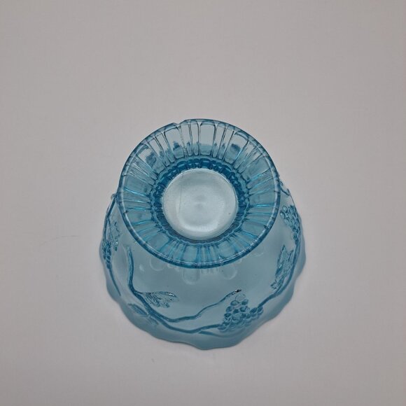 Vintage Jefferson Glass Blue Opalescent Footed Grapes & Vines Dish - Picture 11 of 16